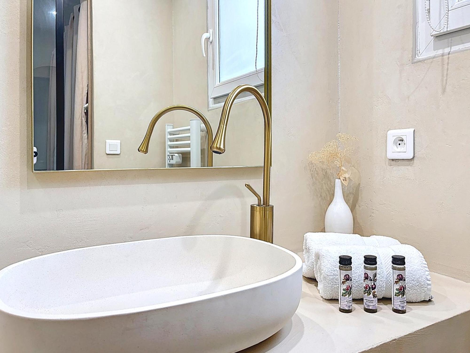 Villa "L'Emeraude - Maison D'Hotes - Jardin Et Parking Prives - Валбон Екстериор снимка